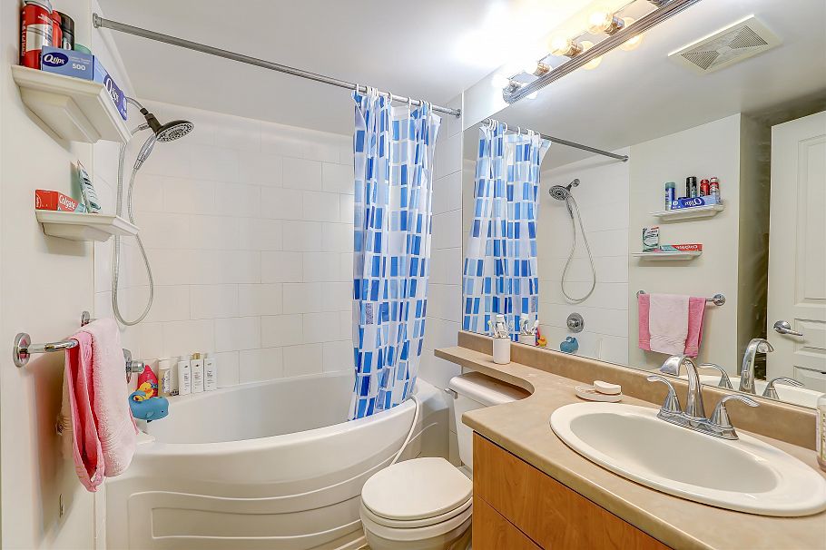 208 1150 E 29th Street North Vancouver, BC - 20