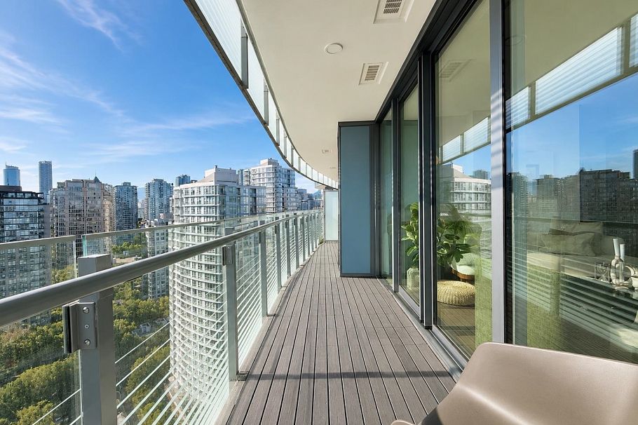 2320 89 Nelson Street Vancouver, BC - 22