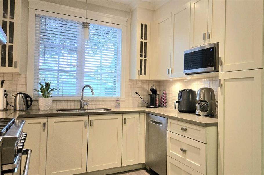 5467 Dunbar Street Vancouver, BC - 8