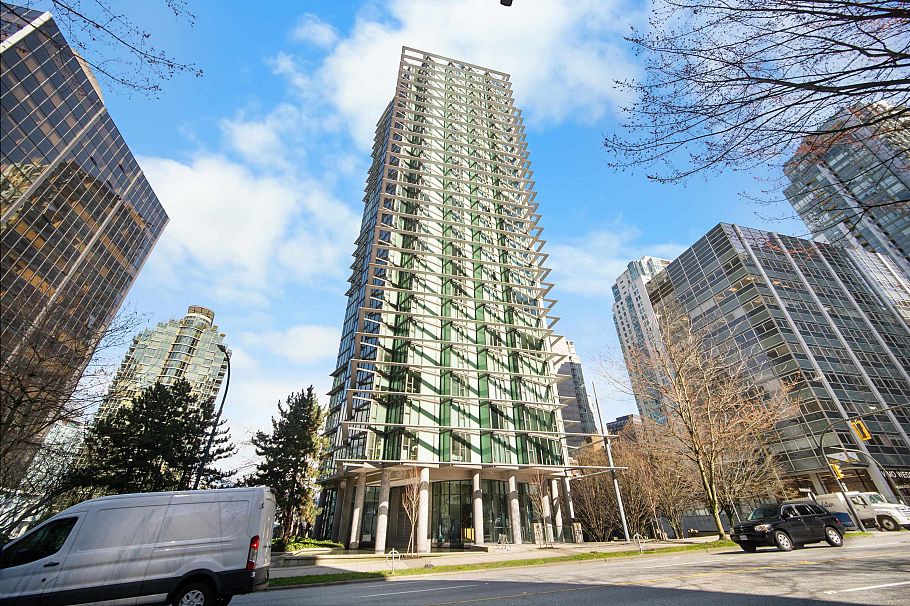 1001 1331 W Georgia Street Vancouver, BC - 25