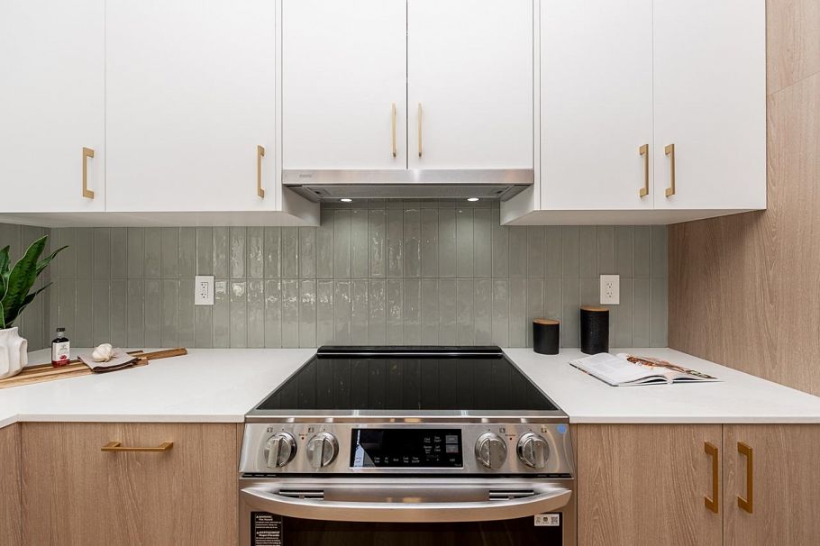 1 678 E 22nd Avenue Vancouver, BC - 16