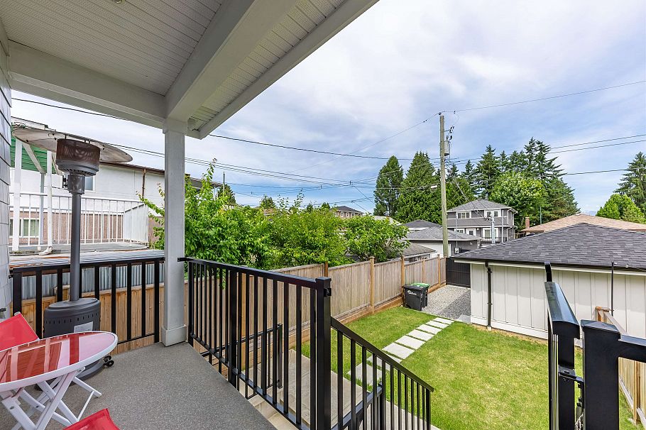 2975 E 42nd Avenue Vancouver, BC - 31