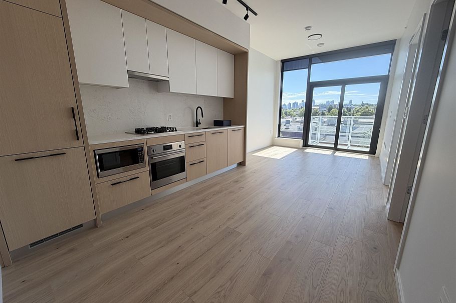 462 5189 Earles Street Vancouver, BC - 1