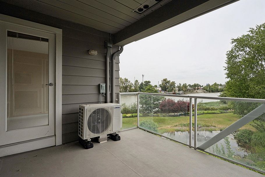 305 1990 E Kent Avenue South Vancouver, BC - 17