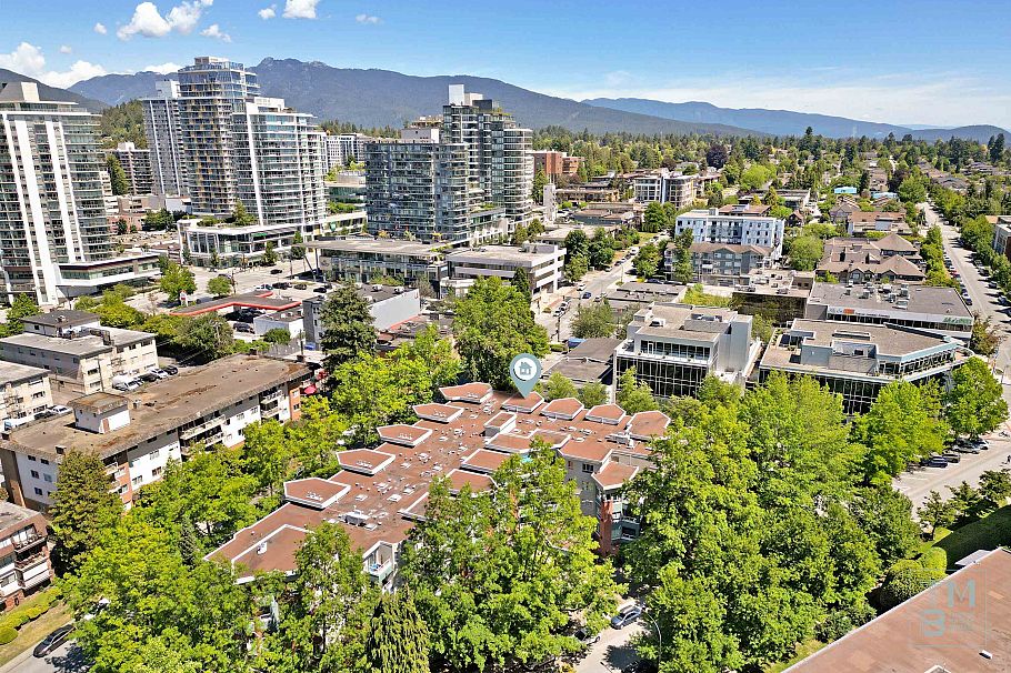 411 128 W 8th Street North Vancouver, BC - 35