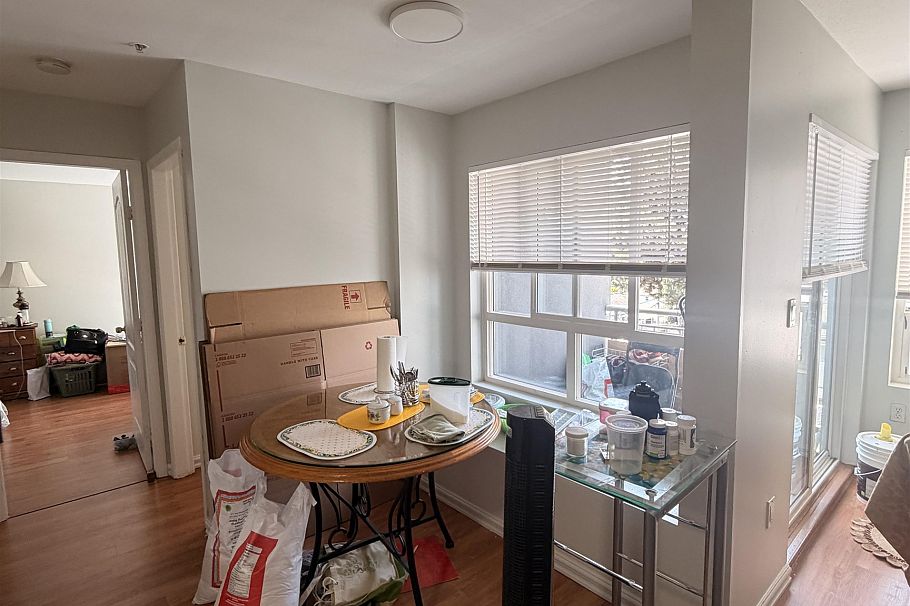 302 688 E 56th Avenue Vancouver, BC - 13