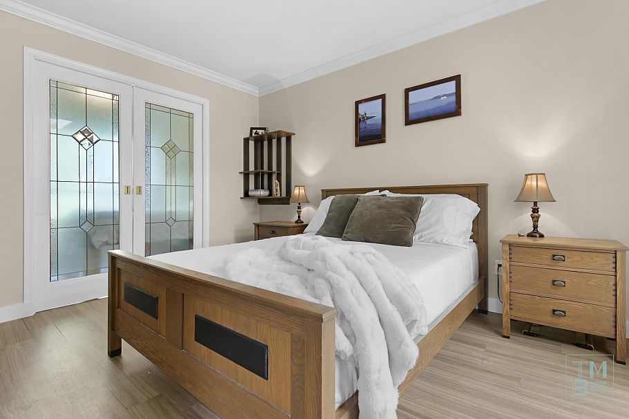 411 128 W 8th Street North Vancouver, BC - 21