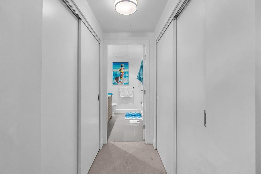 1607 1550 Fern Street North Vancouver, BC - 19