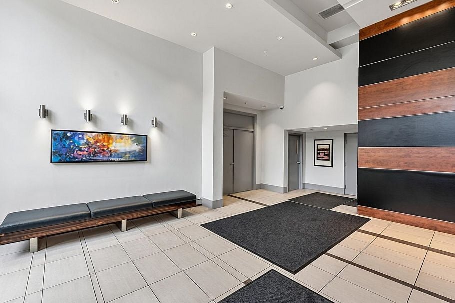 1107 151 W 2nd Street North Vancouver, BC - 19