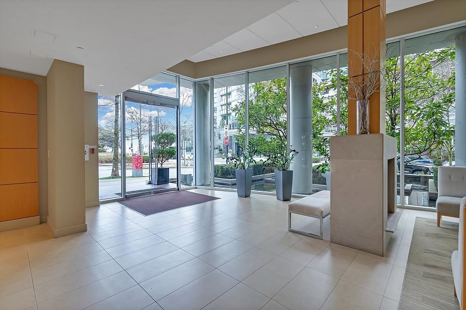 1904 1616 Bayshore Drive Vancouver, BC - 4
