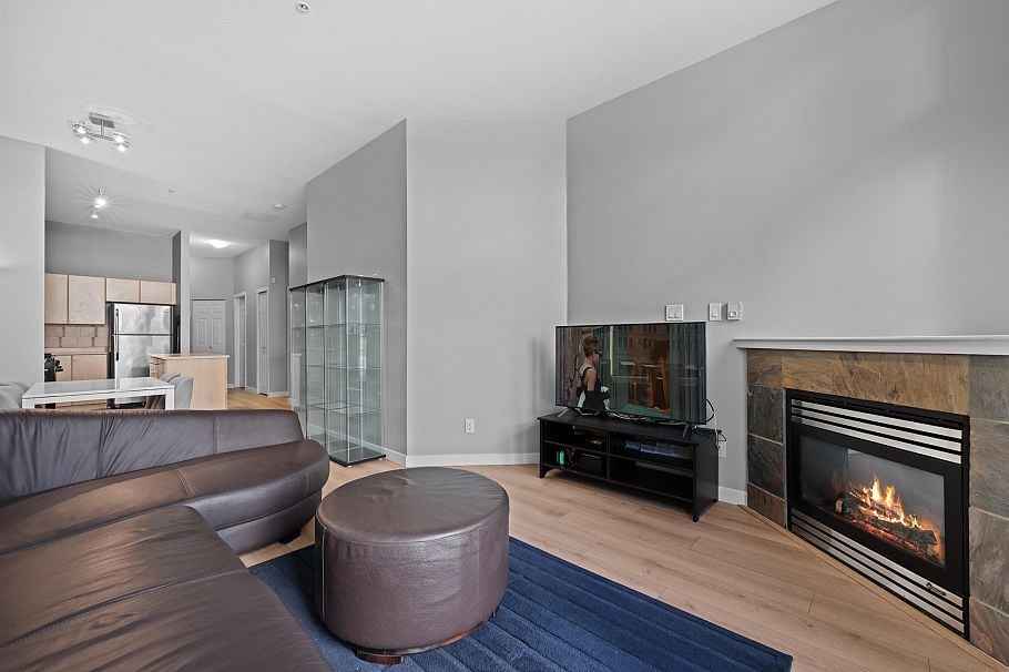 102 2102 W 38th Avenue Vancouver, BC - 21