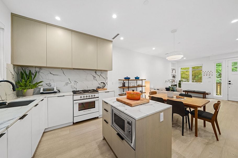 3128 Inverness Street Vancouver, BC - 12