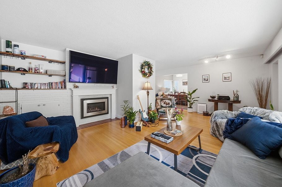 1120 Wellington Drive North Vancouver, BC - 7
