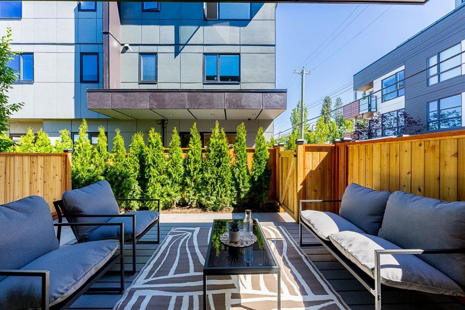 1 678 E 22nd Avenue Vancouver, BC - 11
