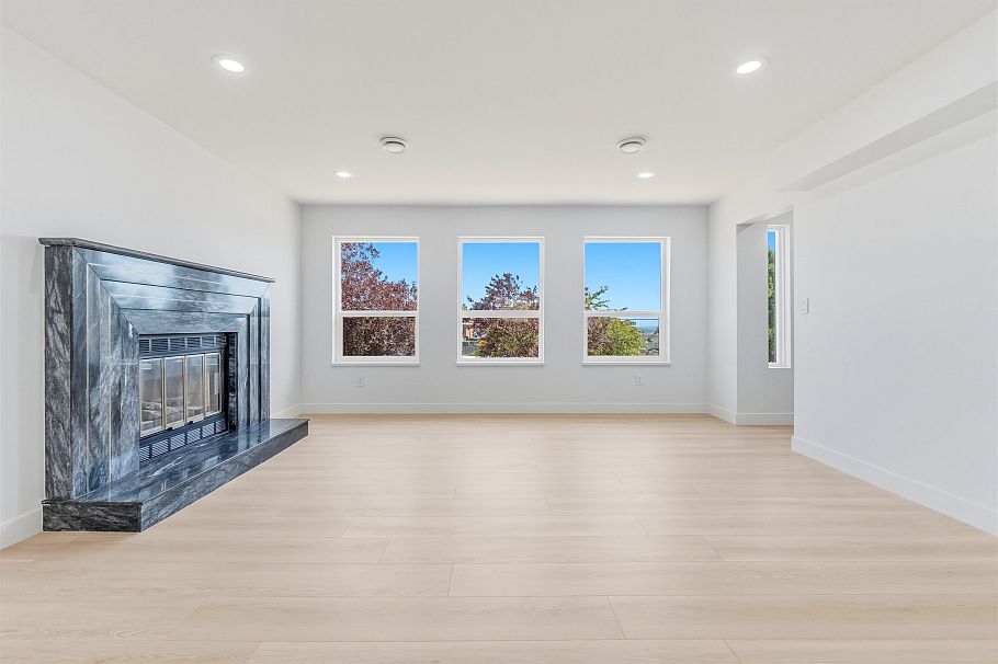 1761 E 57th Avenue Vancouver, BC - 5