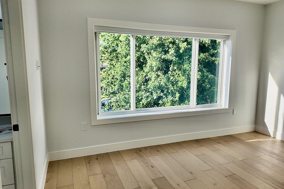 1330 E 64th Avenue Vancouver, BC - 9