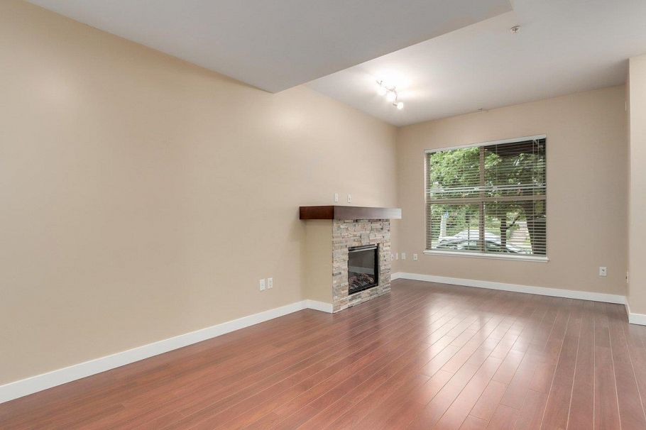 319 E 15th Street North Vancouver, BC - 7