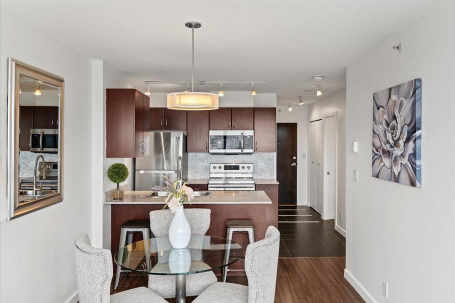 2123 938 Smithe Street Vancouver, BC - 2