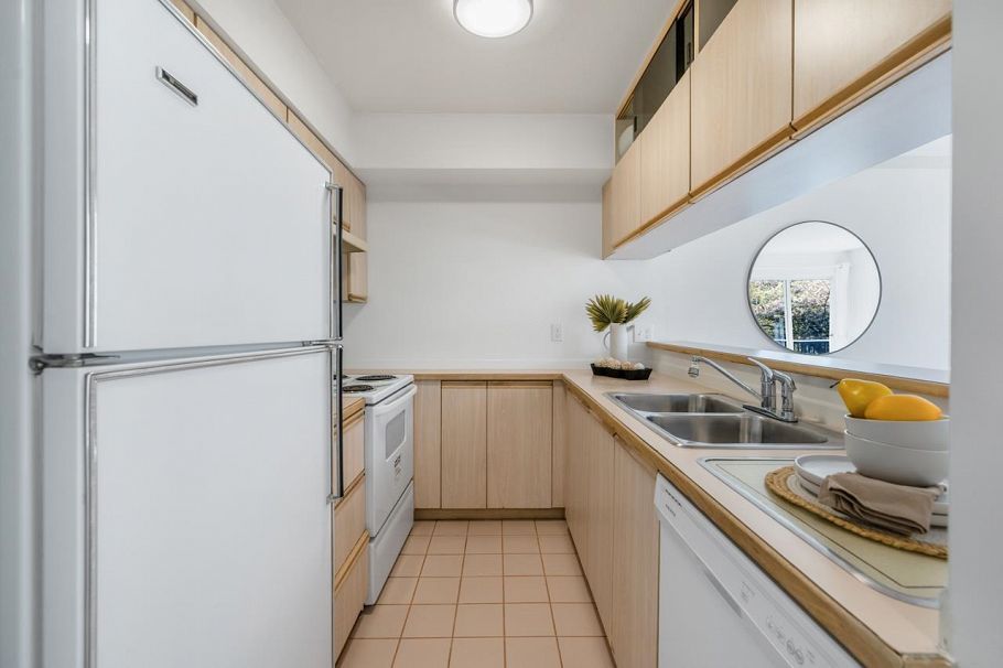 205 3199 Willow Street Vancouver, BC - 8