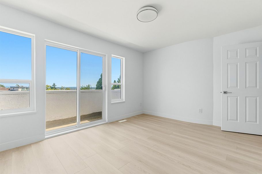 1761 E 57th Avenue Vancouver, BC - 9