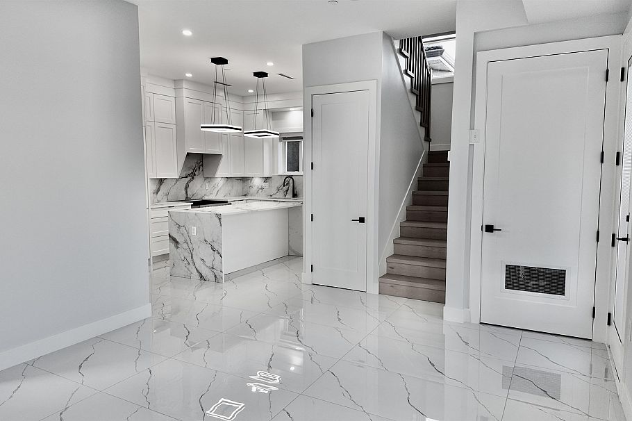 1328 E 64th Avenue Vancouver, BC - 8