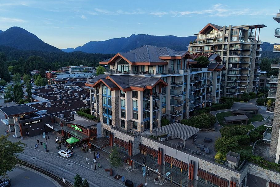 604 2780 Valley Centre Avenue North Vancouver, BC - 37