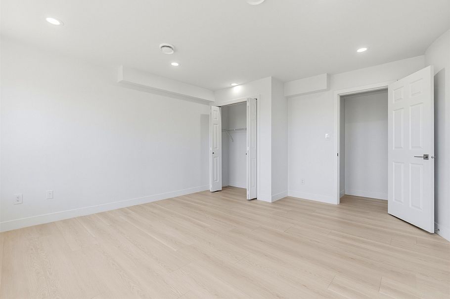 1761 E 57th Avenue Vancouver, BC - 35