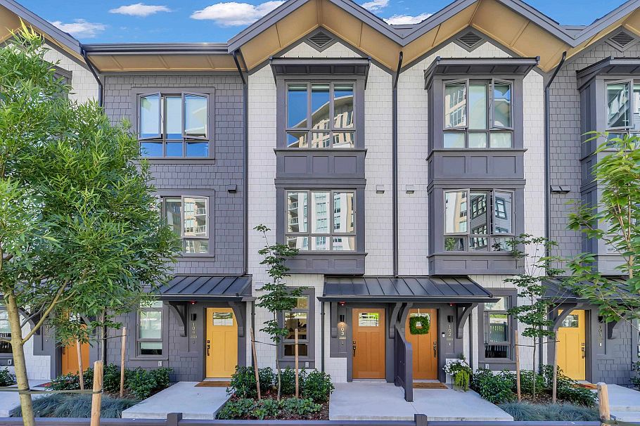 103 2320 Emery Court North Vancouver, BC - 28