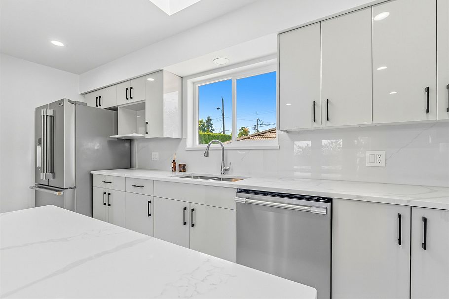 1761 E 57th Avenue Vancouver, BC - 28