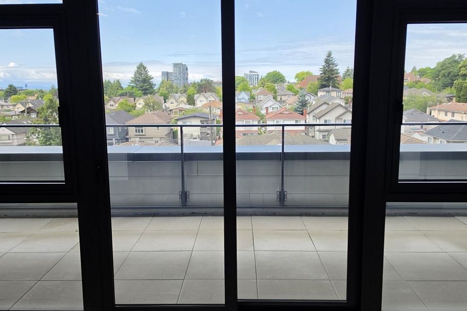 504 8398 Oak Street Vancouver, BC - 5