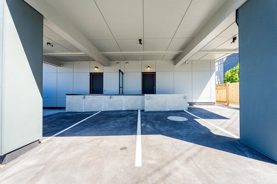 2 678 E 22nd Avenue Vancouver, BC - 25