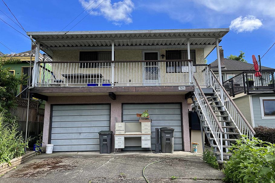 1929 E 6th Avenue Vancouver, BC - 3