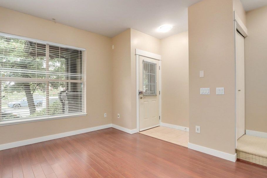 319 E 15th Street North Vancouver, BC - 9