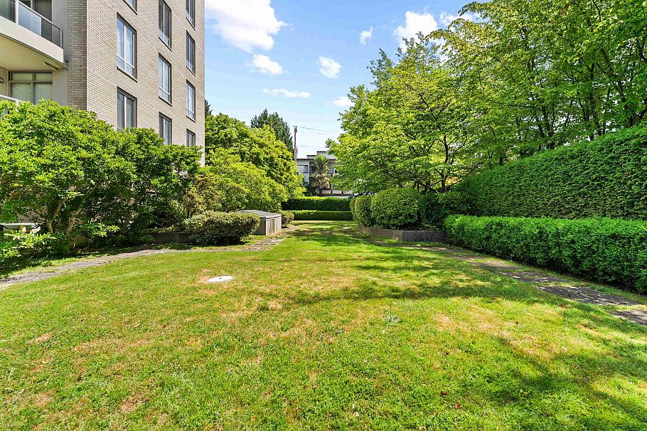 102 5850 Balsam Street Vancouver, BC - 8