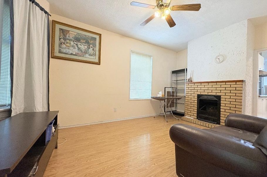 3034 Glen Drive Vancouver, BC - 5