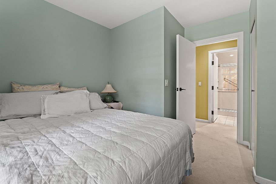 102 5850 Balsam Street Vancouver, BC - 32