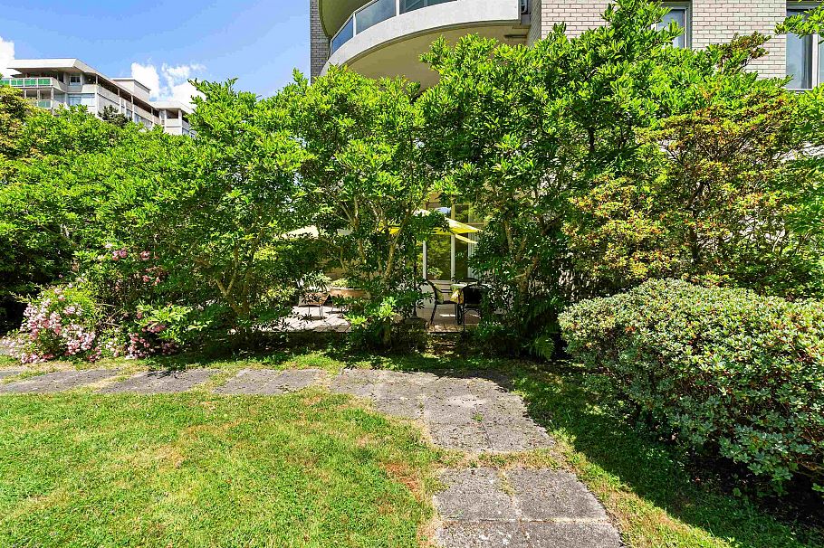 102 5850 Balsam Street Vancouver, BC - 9