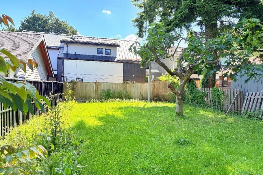 3034 Glen Drive Vancouver, BC - 4
