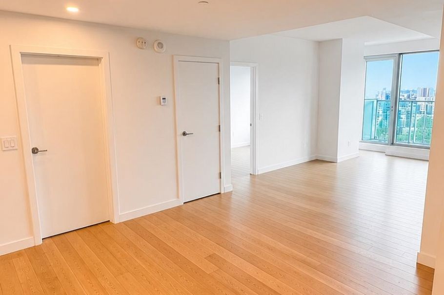 3901 1480 Howe Street Vancouver, BC - 3