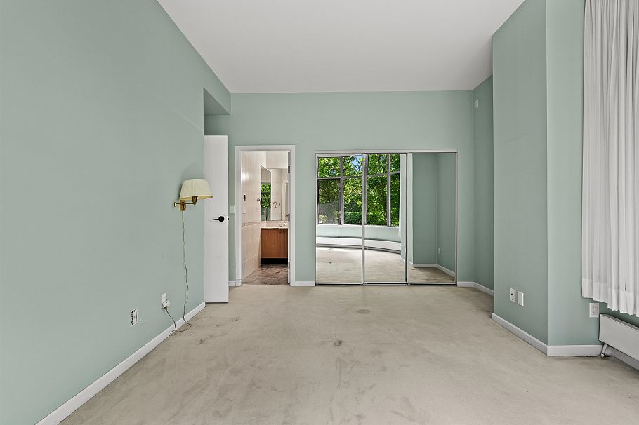 102 5850 Balsam Street Vancouver, BC - 27