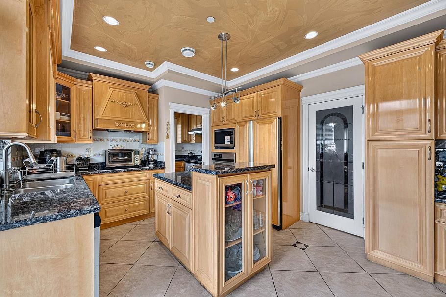 2420 Scarboro Avenue Vancouver, BC - 9