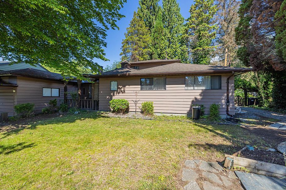 2495 Lauralynn Drive North Vancouver, BC - 6