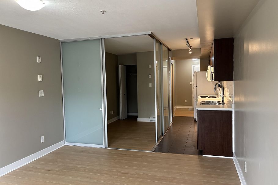 211 2150 E Hastings Street Vancouver, BC - 12