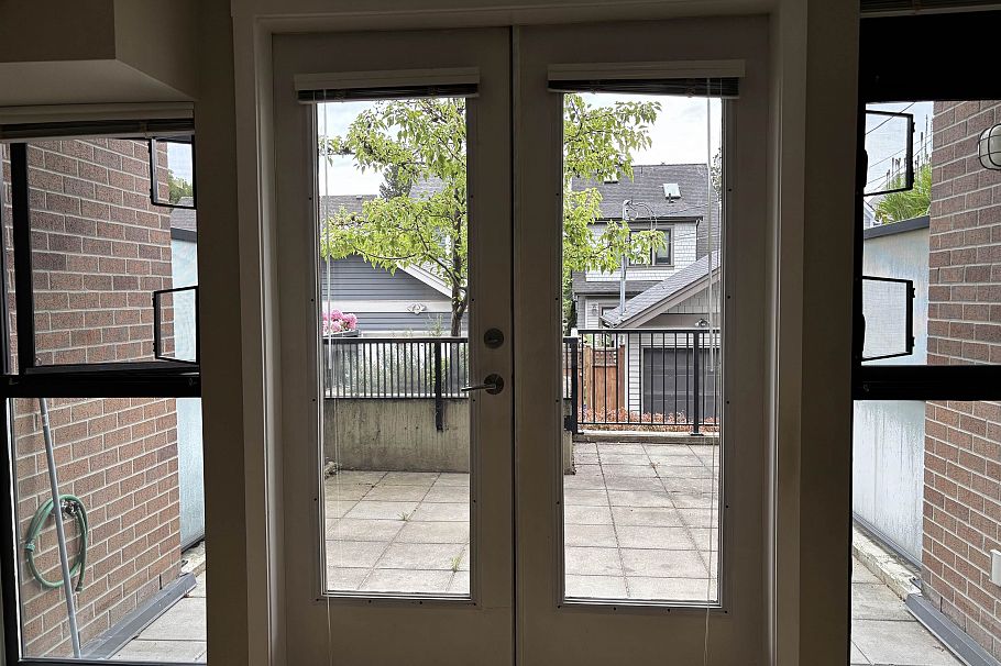 211 2150 E Hastings Street Vancouver, BC - 11