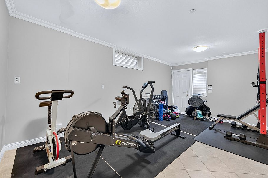 2420 Scarboro Avenue Vancouver, BC - 35