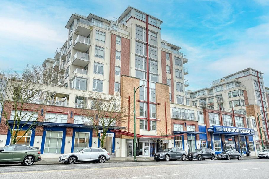 710 2228 W Broadway Vancouver, BC - 1
