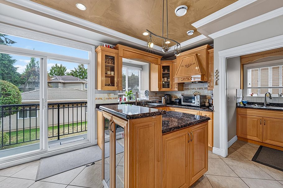 2420 Scarboro Avenue Vancouver, BC - 12