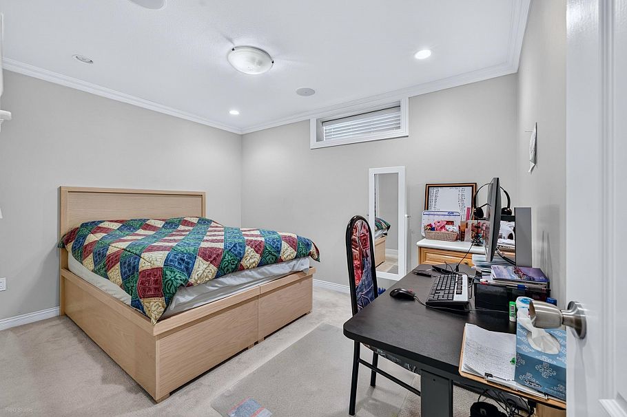 2420 Scarboro Avenue Vancouver, BC - 25