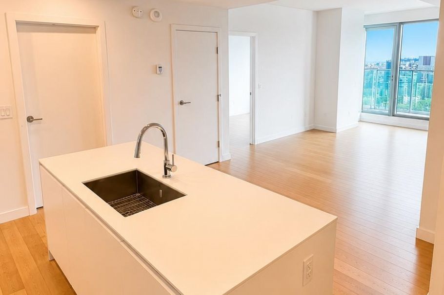3901 1480 Howe Street Vancouver, BC - 7