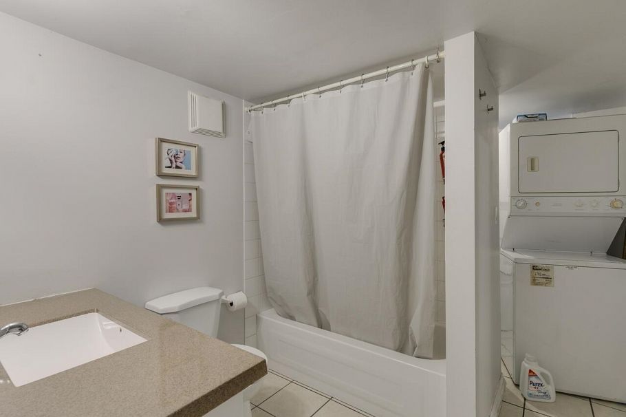 1577 E 26th Avenue Vancouver, BC - 30